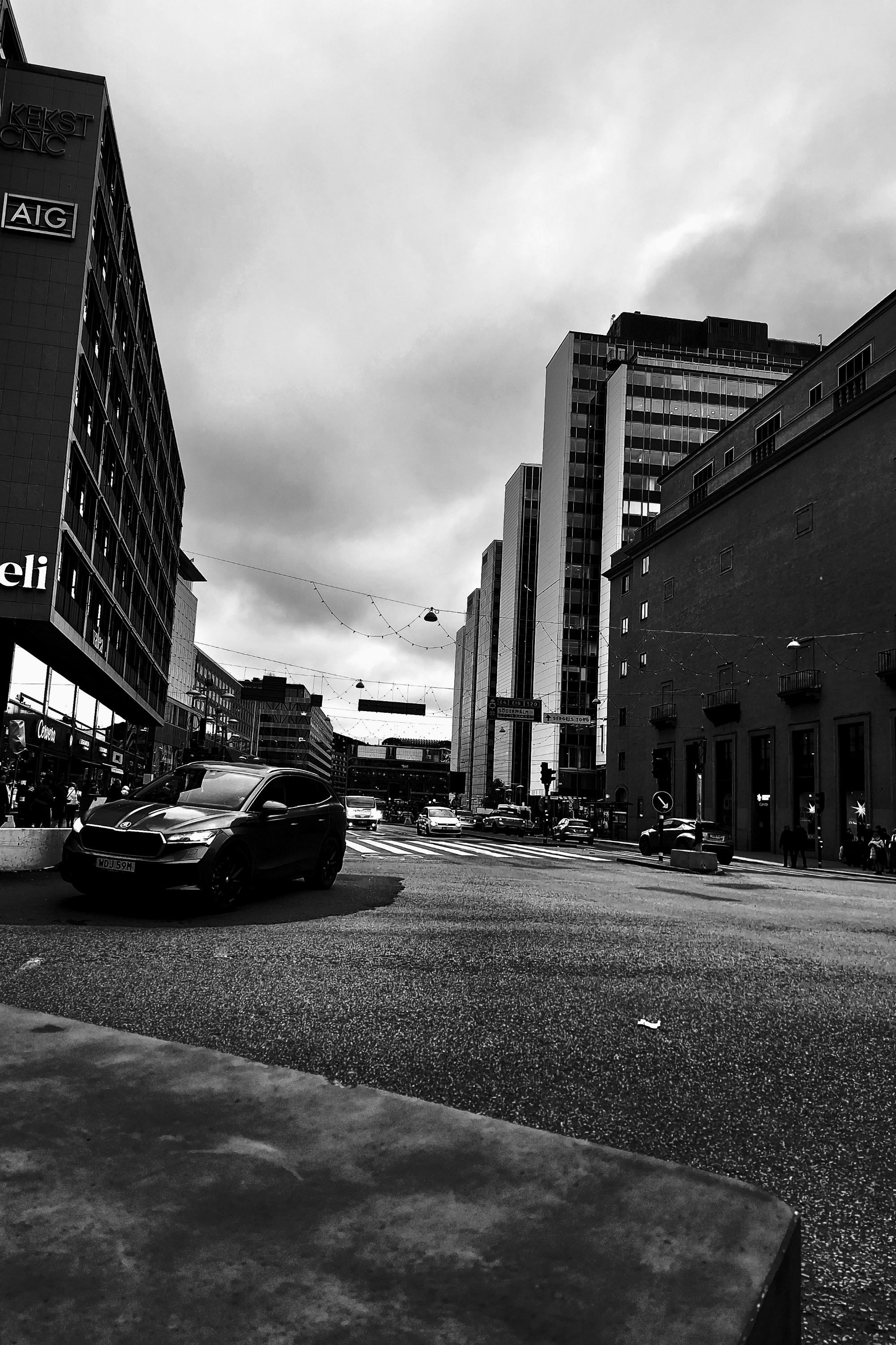 Runt hörnet från Hötorget. | Yolanda and her creative scream